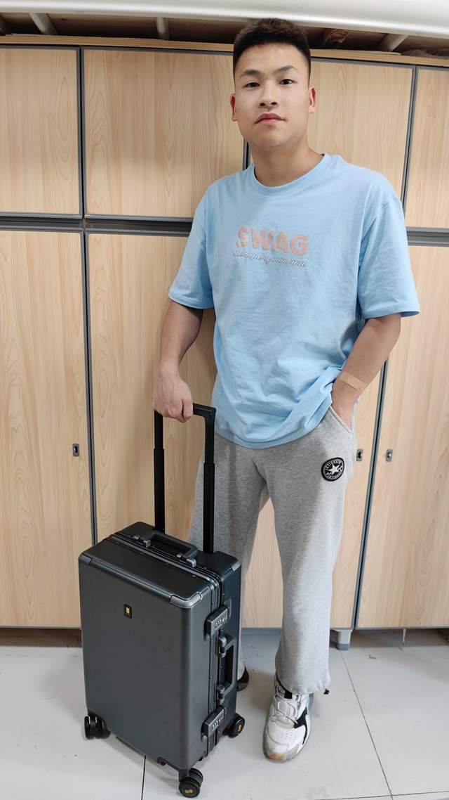 私人订制——Level 8 Power差旅箱