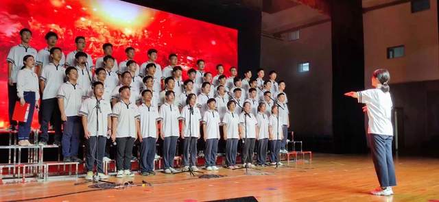 唱支歌儿给党听 | 湘潭市一中举行庆祝中国共产党建党100周年红歌比赛暨"七一"表彰大会