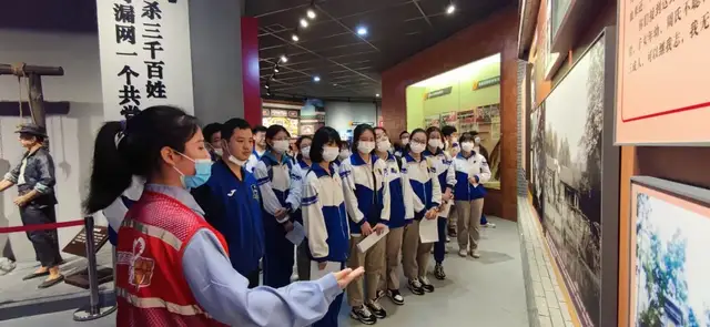 赓续红色血脉，传承湖湘精神——湘钢一中2021年上学期入团仪式暨教工团活动报道