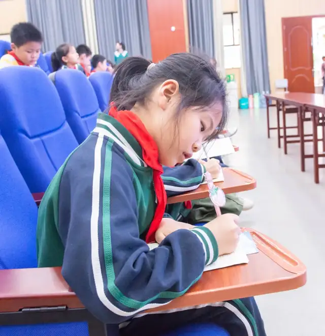 我为群众办实事｜湘潭县妇幼保健院营养健康知识主题讲座走进校园