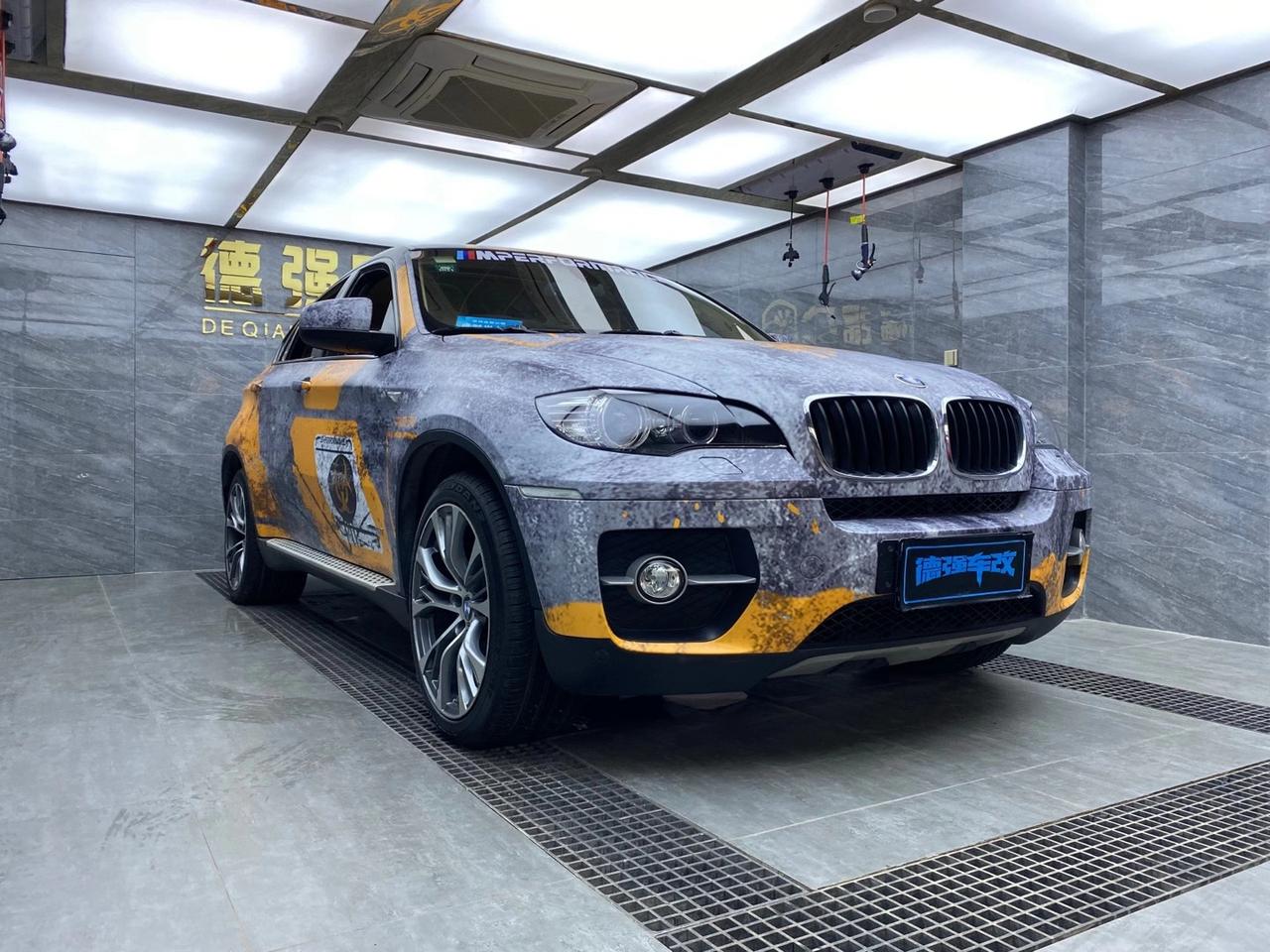 宝马x6装贴末日风定制膜属于你的专属定制膜,生化危机"末日