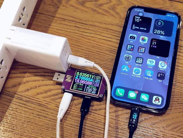 年终好物推荐：一个顶多个，ORICO 100W氮化镓充电器上手实测