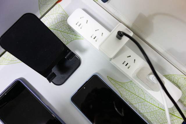 科技为硬件赋能，小米智能插线板2为安全赋能