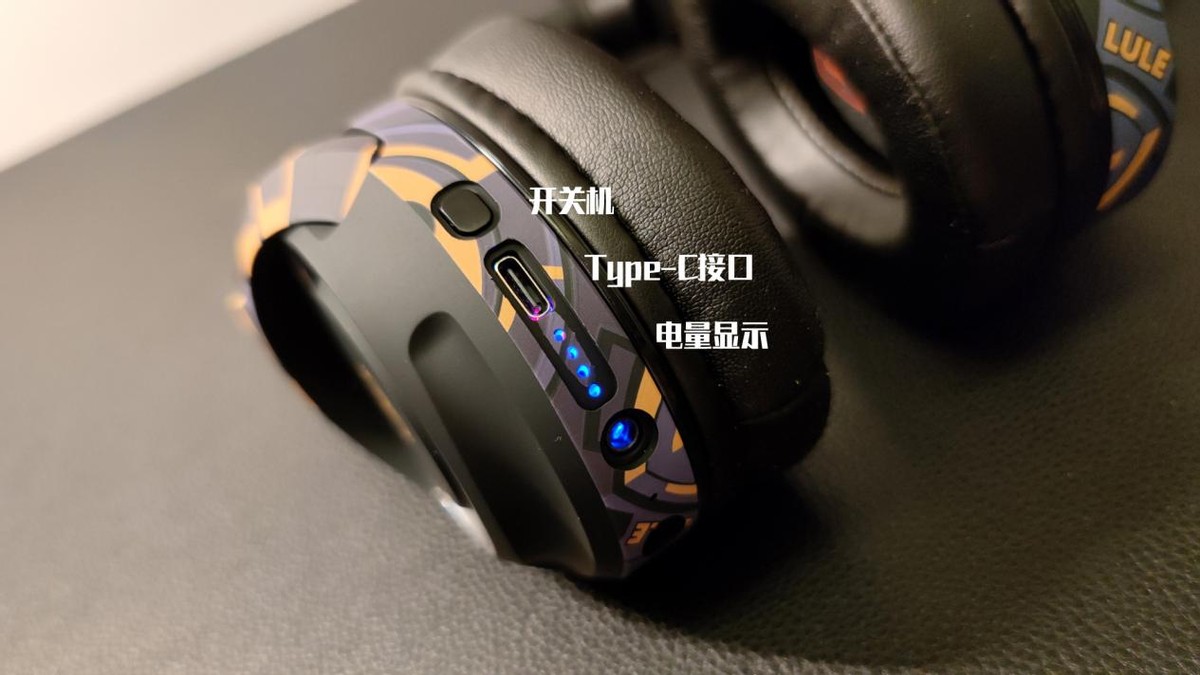 颜值超高而且可便携折叠的高保真深海之声蓝牙耳机