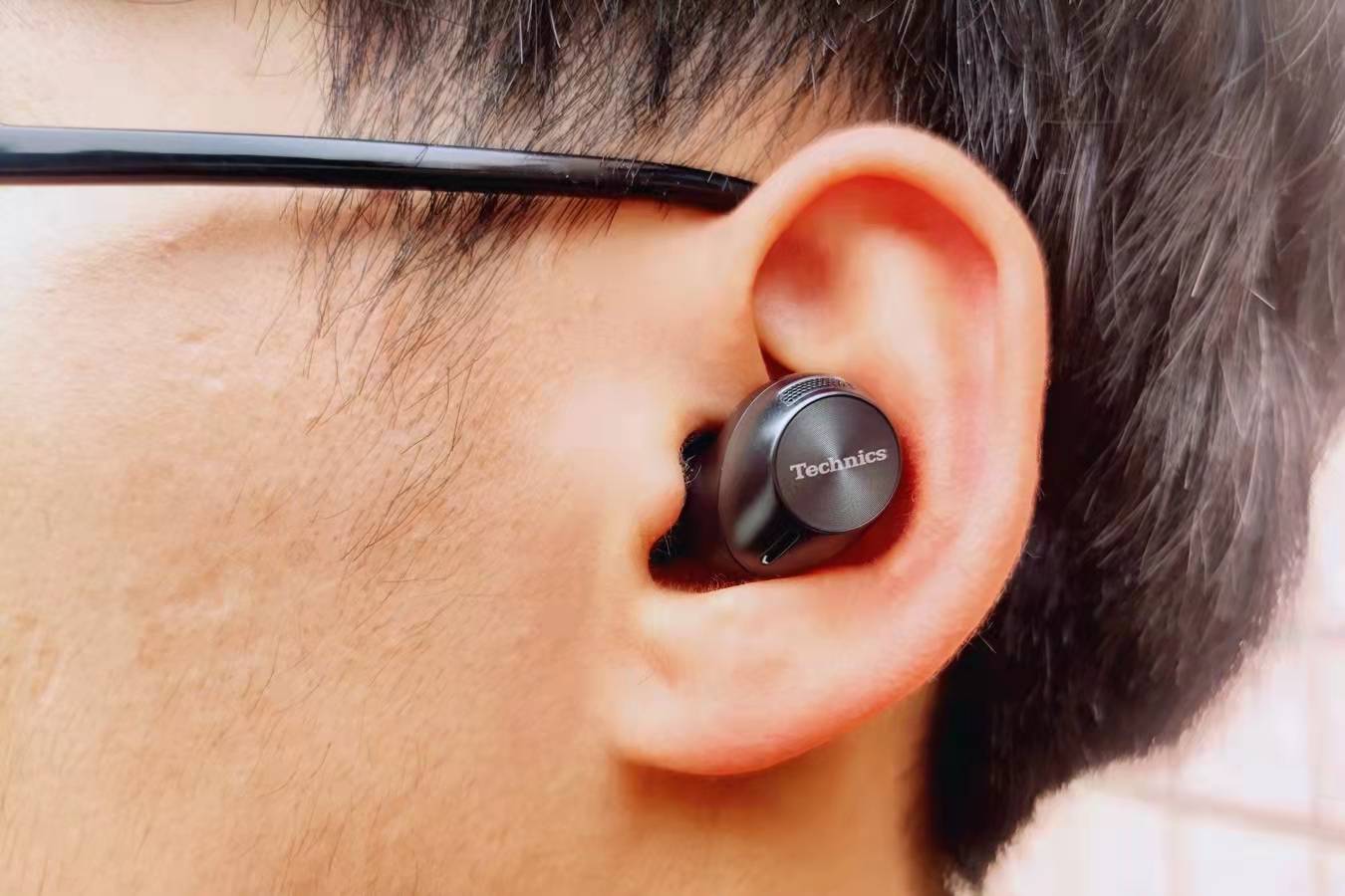 Technics EAH-AZ40:凭实力发声,高端真无线蓝牙耳机的新选择