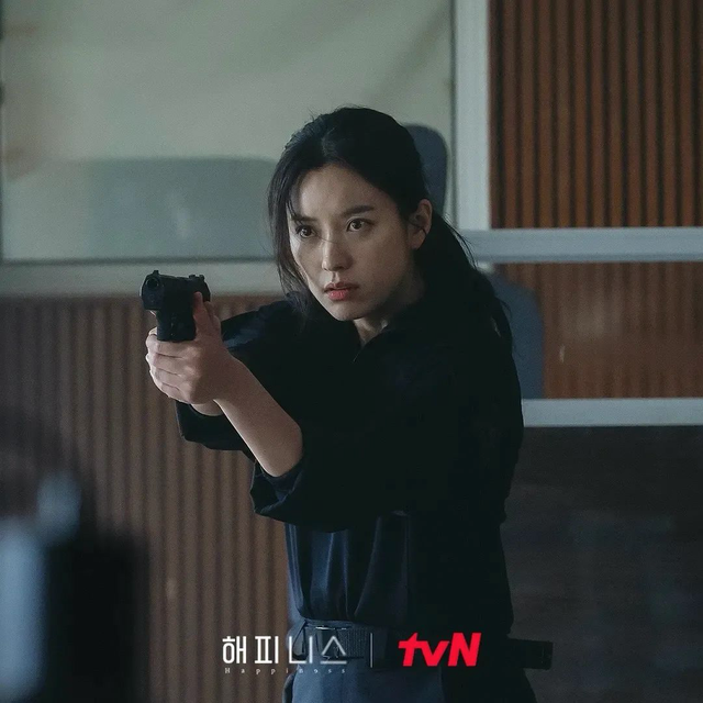 韩国最新丧尸片《幸福》：R级爆款尺度逆天