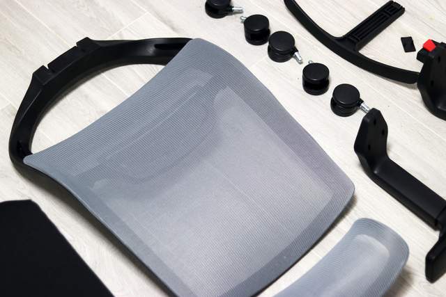 捡到便宜了！花六百多入手的人体工学椅：也这么香