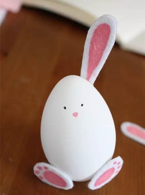 小班手工可爱的蛋壳娃娃教案(鸡蛋壳手工制作小动物)