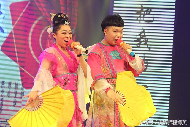 东北二人转秧歌广场无东北二人转好唱易懂谁都能唱上两口