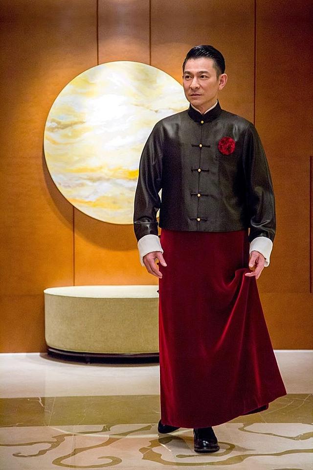 苏西黄:中国传统旗袍“惊艳”了世界：一针一线的细节，尽显独特东方美感