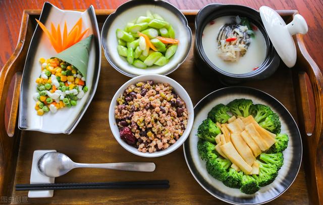 抑郁症发生时，吃哪些食物比较好？又有哪些食物不能吃呢？