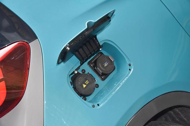 小蚂蚁：3门4座两厢车，续航301km，外观讨喜