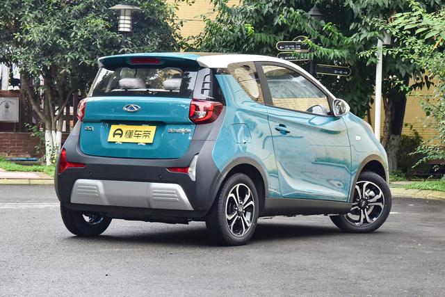 小蚂蚁：3门4座两厢车，续航301km，外观讨喜