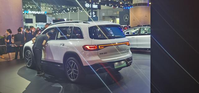 纯电续航512km，提供7座布局，奔驰EQB售43.78万元