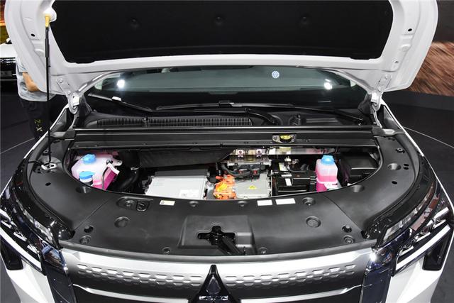 广汽三菱阿图柯亮相广州车展，综合续航520km