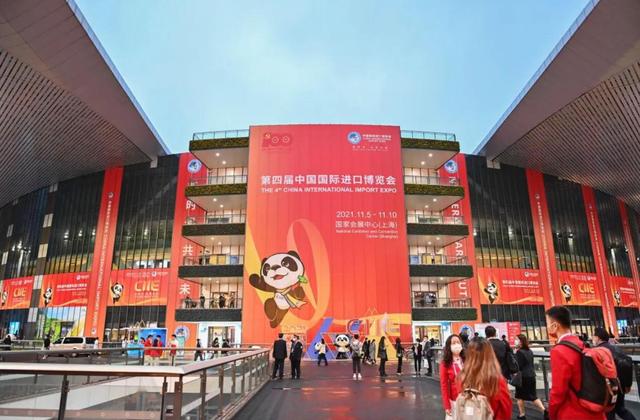 上海进博会“四大展厅”太前卫，老外争抢中国万亿市场出奇招