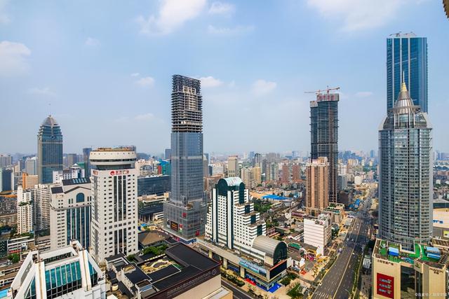 人均GDP超省会南京，无锡为何给人的感觉却并不繁华