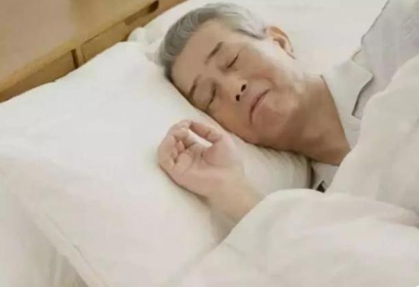 上了年纪之后，牢记“不睡两觉，远离四水”对你的健康负责任