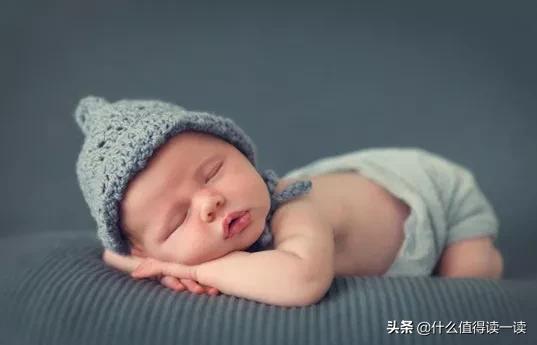 「及时止损」别再让你家孩子趴着睡了