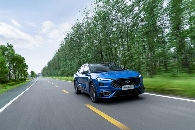 试驾EVOS，捅破传统燃油车的天花板，福特要做先行者？