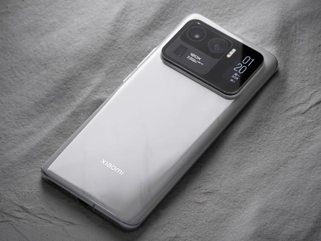 年度“四大旗舰”手机对比，详细分析优点、缺点，谁才是“机皇”