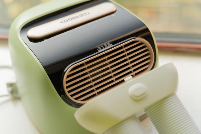 阴冷冬季给宝宝一个温暖被窝，卓力多功能烘干机体验