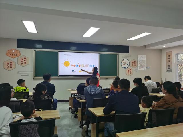 新时代文明实践丨五龙乡开展“探索科技小制作”亲子体验活动