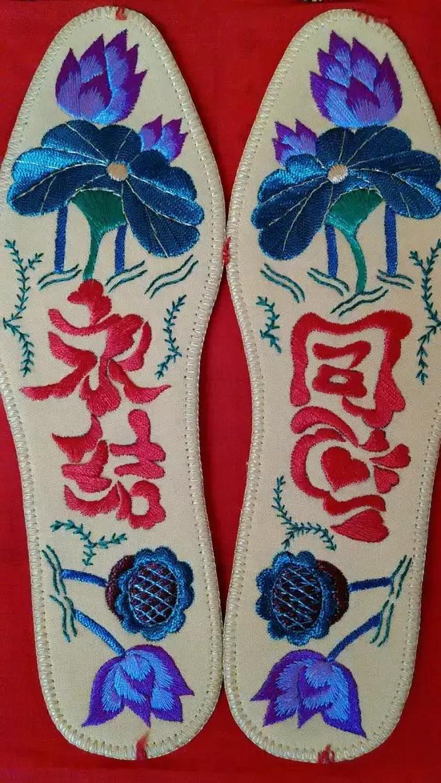 绣鞋垫的花样(各种手工绣花鞋垫图案)