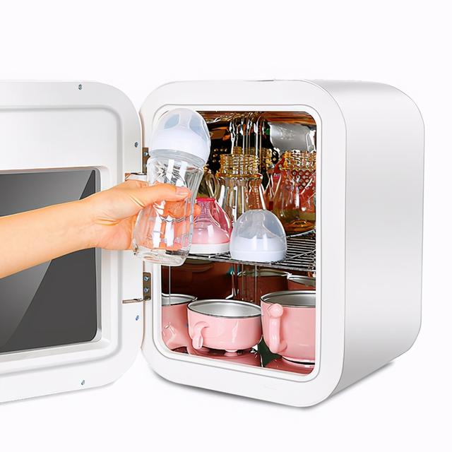 有种“马虎”叫开水烫奶瓶，看似十分干净卫生，实则坑娃于无形