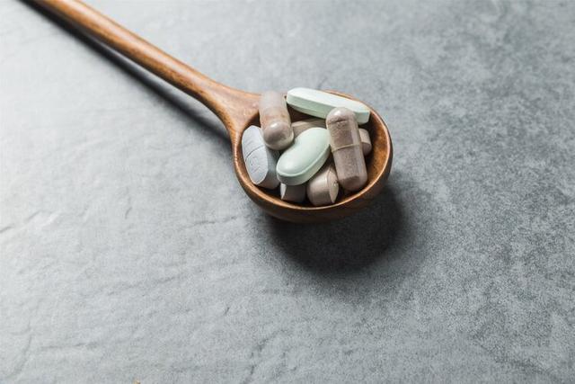 缺乏维生素，这些身体“信号”告诉你！一次说清不同维生素的作用