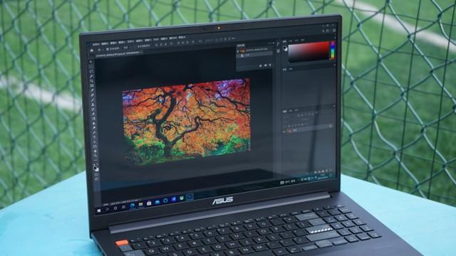专业创作者最爱的游戏笔记本应该是什么样子？灵耀Pro16全面评测