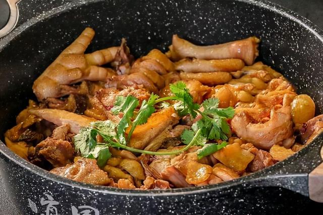 吃鸡肉有什么好处？鸡身上“比较脏”的3个器官，尽量少吃