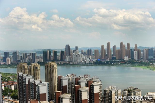 12省前三季度GDP出炉，湖南超湖北的难度跟安徽想超越湖南一样难