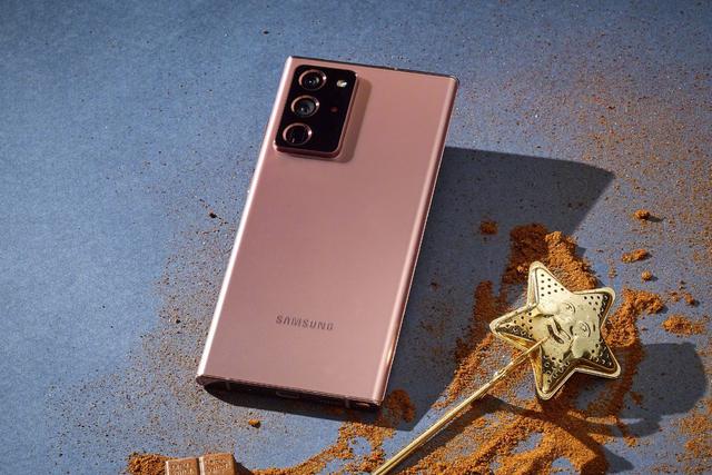 三星Note 22明年年初问世，4nm坐镇，4K全面屏+100W快充，突破很大