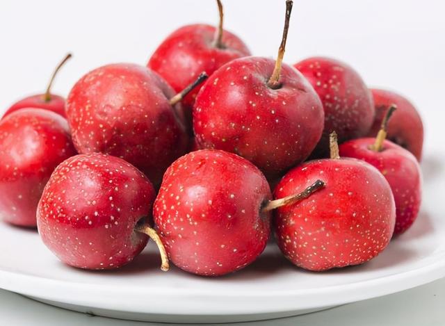 无论酒量大小，喝酒时这4种食物少碰，身体容易出现不适