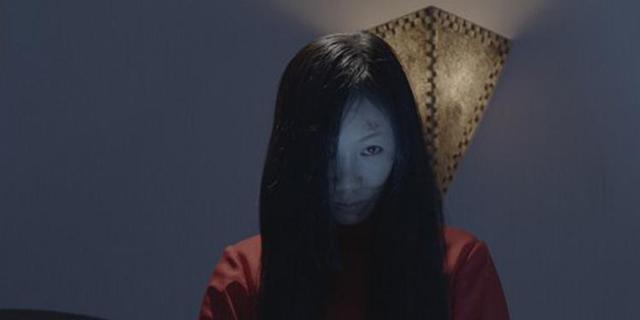 这是很多人曾经亲眼见过的鬼,一个人在半夜回家的路上,突然看见一个