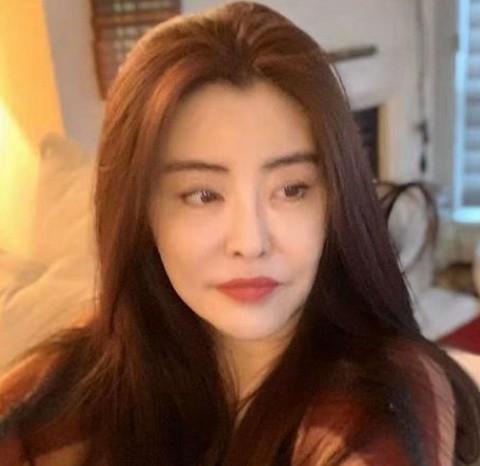 郑雪儿:10位消失的女港星，有人嫁富豪，有人破产，还有人孤独终老