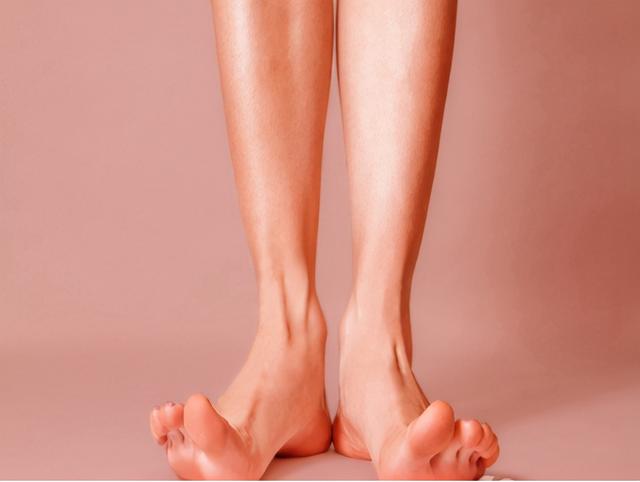 内八字、外八字孩子脚型正常不正常，家长可以这么判断