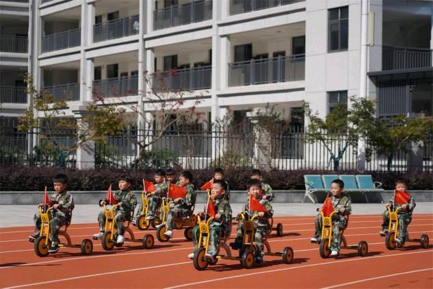 童心向党爱祖国 快乐运动促健康—汉江实验学校幼儿园亲子运动会