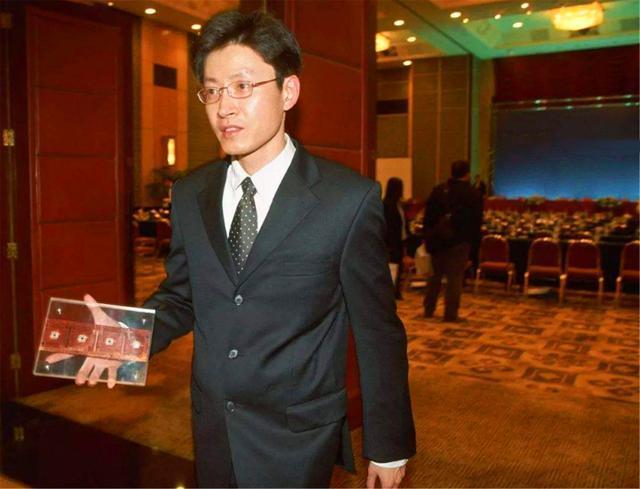 我国败类“陈进”！营造“汉芯一号”惊天骗局，结果如何？纪录片