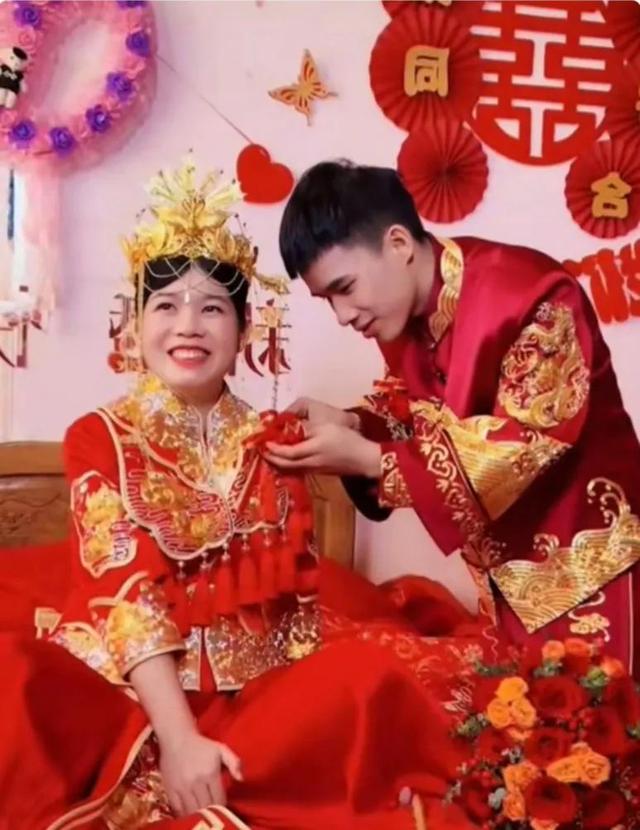 2021年10月25日陈三废gg陈橙回到广西玉林结婚