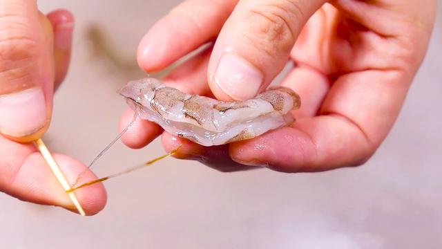 宝宝光吃不长个，多给孩子这样吃，补钙又补锌，比披萨好吃又营养