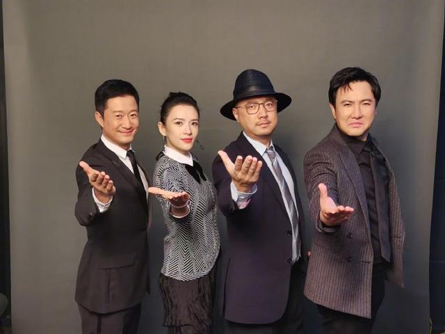 放弃撒贝宁又如何，嫁皮裤汪抚养继女，章子怡照样活成人生赢家