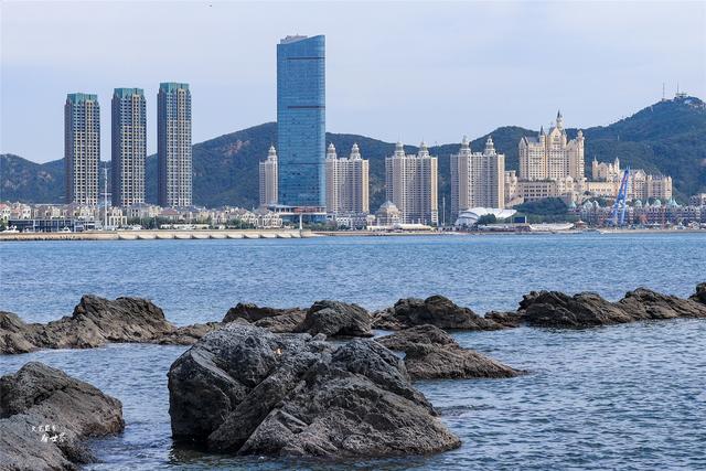 东三省前三季度GDP颁布，辽宁两市稳居前二，人均存款也很亮眼