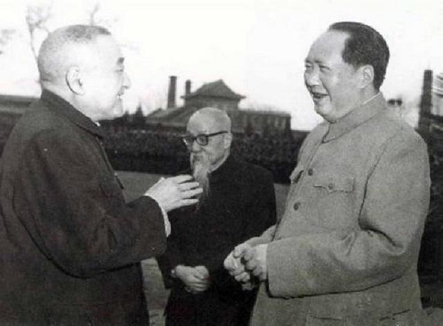 抗美援朝时，毛主席和周总理想给军队取名"支援军"，黄炎培：不可