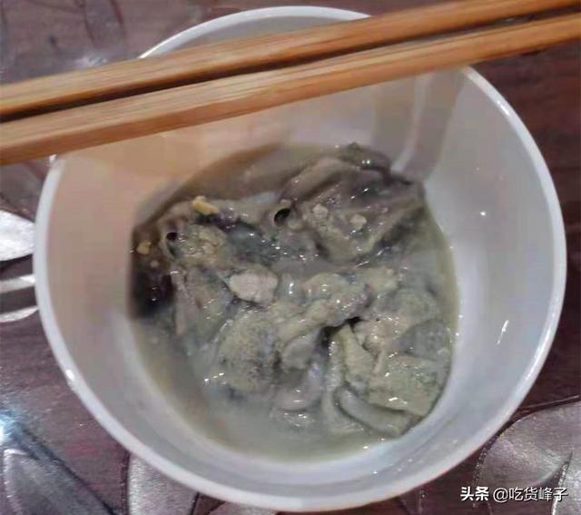 中国以“臭”出名的6大美食，喜欢的甘之如饴，不喜欢的难以下咽