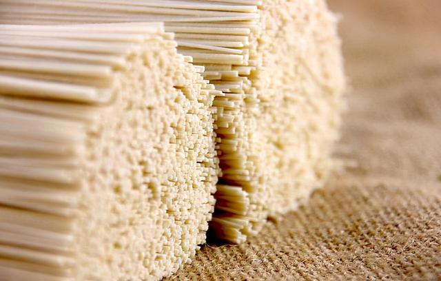 经常吃面条，对身体好还是不好？提醒：吃面条时或需要牢记这4点