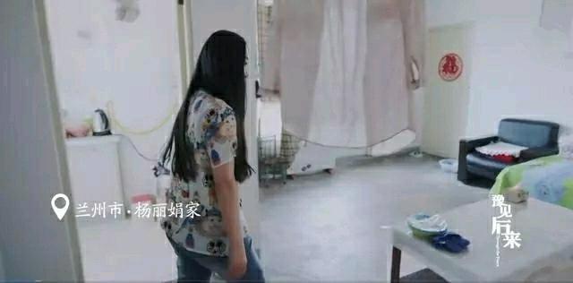 14年过去了，那个为追星逼父跳海的杨丽娟，如今过得怎样？