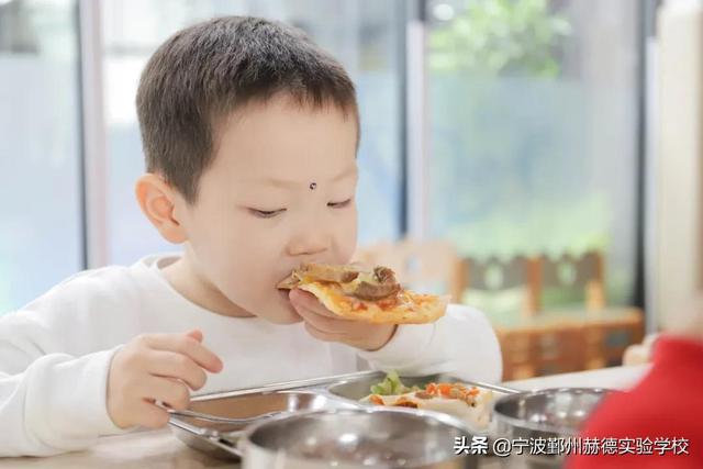 赫德幼儿园联合国日 | 世界那么大，带我去看看
