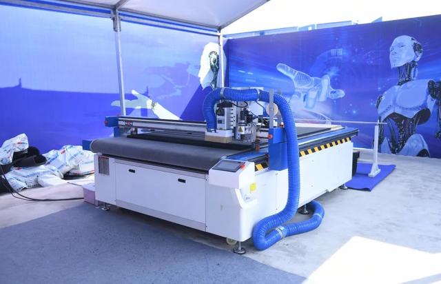 多款建筑机器人上岗，部分工作效率达到人工10倍以上